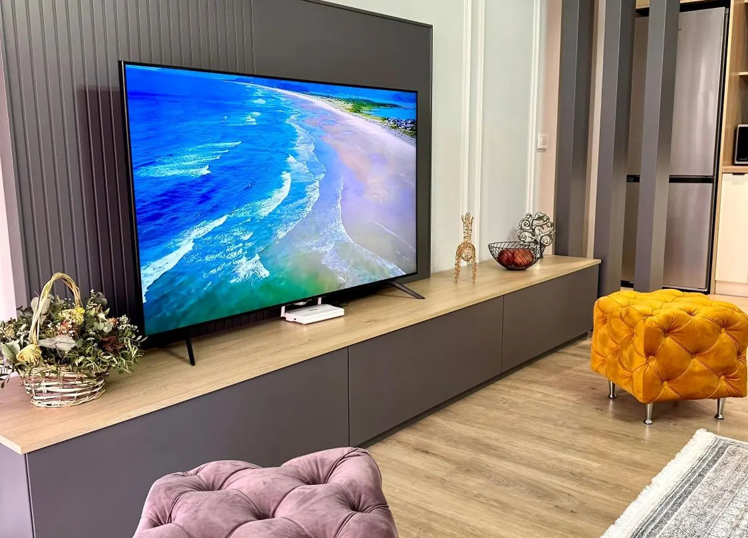 Denis Luxury Apartment Delijorgji 地拉那