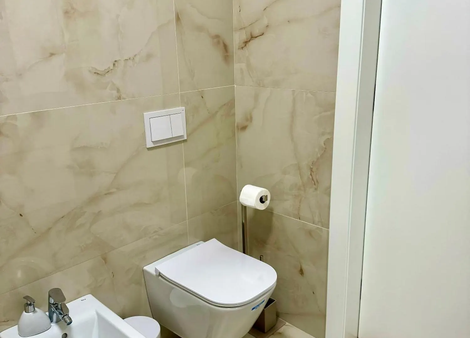 Denis Luxury Apartment Delijorgji Tirana
