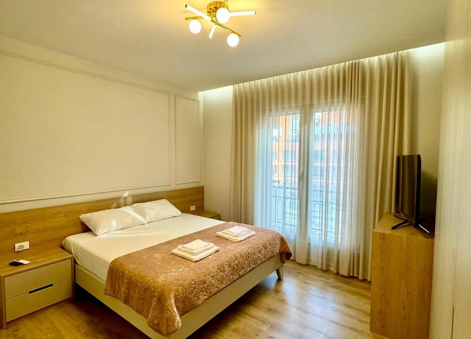 Denis Luxury Apartment Delijorgji Tirana
